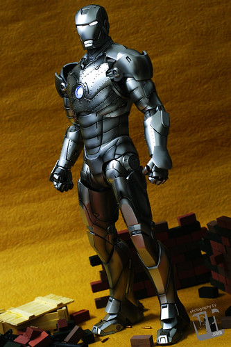 Hot Toys Iron Man Mark II
