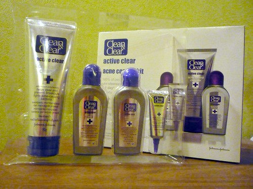 Clean and Clear Active Clear Acne Control Kit