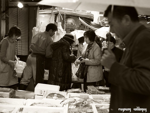 GXR_Tsukiji_21 (by euyoung)