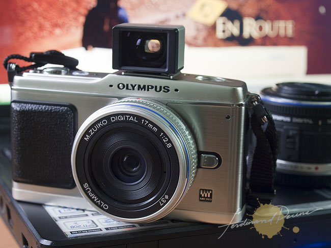 The Olympus E-P1 now available in the Philippines