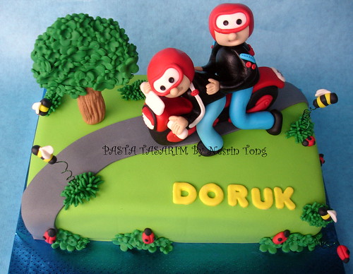 MOTORBIKE CAKE-DORUK