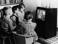 kids_watching_tv