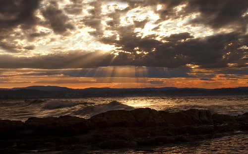 フリー画像|自然風景|海の風景|夕日/夕焼け/夕暮れ|太陽光線|橙色/オレンジ|オーストラリア風景|雲の風景|フリー素材|