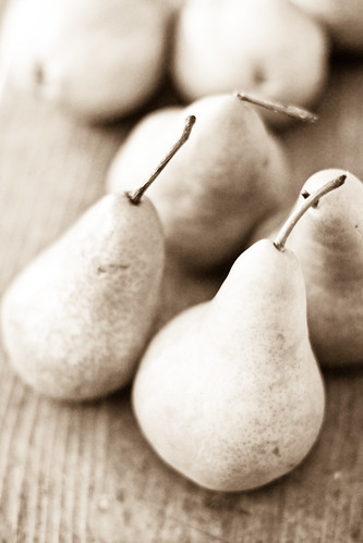bosc pears.