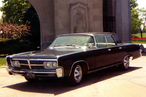  1965 Chrysler Imperial 