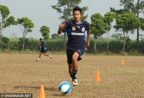 Striker muda mantan Arema U-21, Dendi Santoso