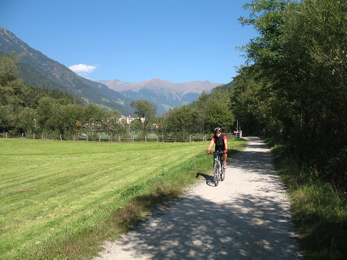 Der Fahrradweg von Meran in das Passeiertal ist durchwegs eben und speziell im Hinteren Passeiertal einzigartig
