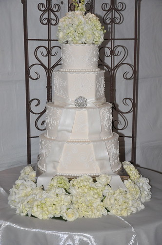 Elegant Wedding Cake originally uploaded by Designer Cakes By April
