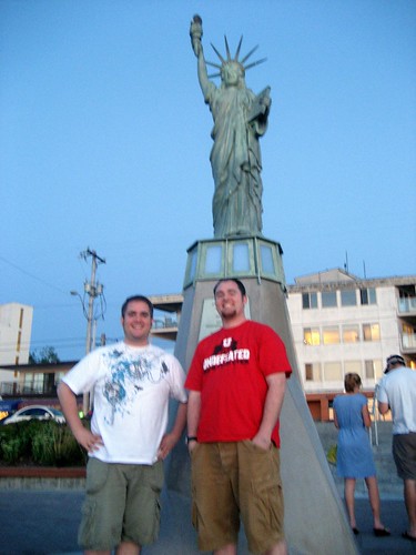 Statue of Liberty replica at Alki Beach