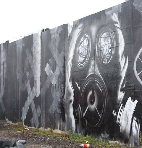 gasmask. giger. graff. graffiti