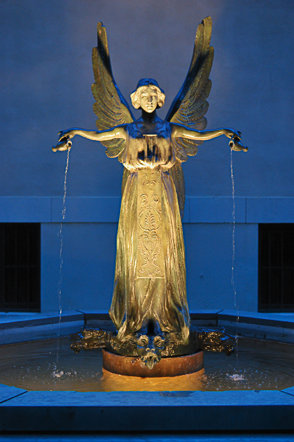 Missouri Botanical Garden (Shaw's Garden), in Saint Louis, Missouri, USA - The Fountain Angel, by Raffaello Romanelli