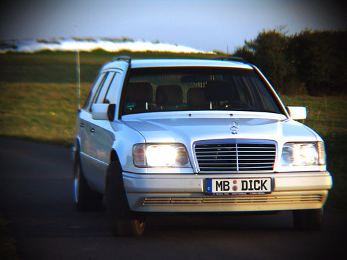 It's white It's big It's Moby Dick Mercedes Benz MB W124 TModell S124