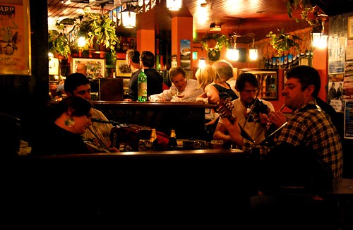 musicians jamming in the pub, dublin