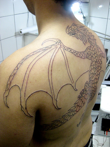 tattoo dragao. Tatuagem dragão medieval