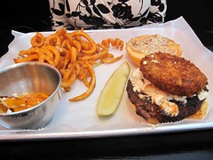 the burger club - the georgia burger with curly