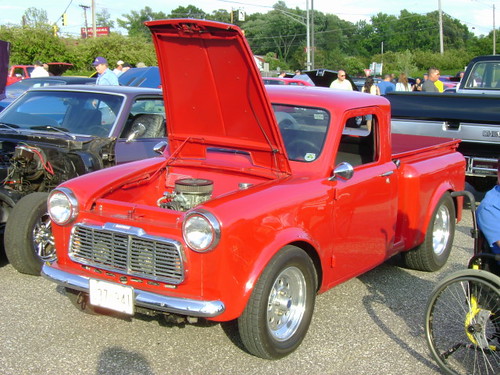 1960 Datsun Pickup Now packing a smallblock Ford