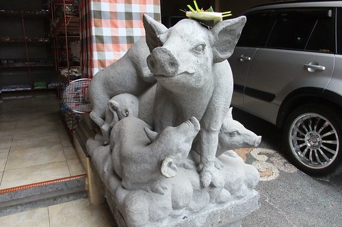 Pig Statue