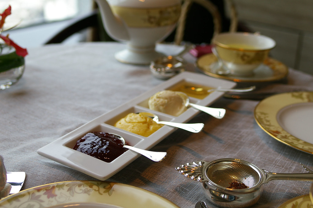 shangri-la hotel's afternoon tea set