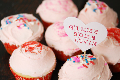 Gimme some lovin' (and cupcakes).