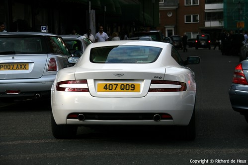 Aston Martin DB9 Beautiful in white wow stunning color