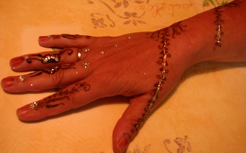 henna tattoo hand design with