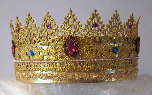 magenta crown