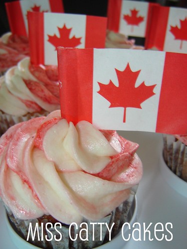 Easy+canada+day+cupcakes