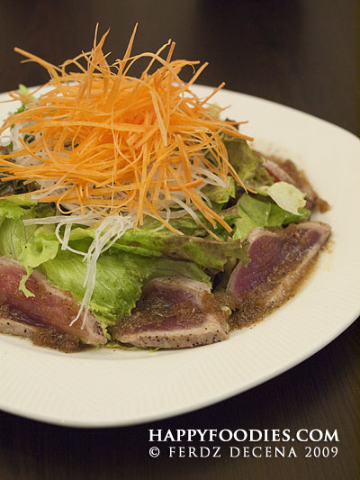 Green Salad with Seared Tuna (P250)