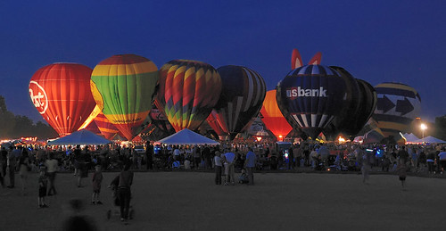 Great Forest Park Balloon Race, at Central Field in Forest Park, Saint Louis, Missouri, USA - Balloon Glow 1
