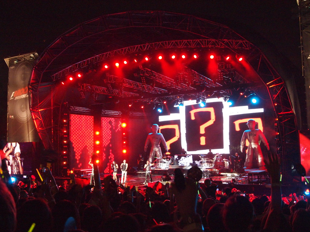 Black Eyed Peas performs Where is the Love at F1 Rocks Concert
