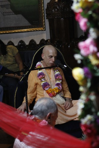 Prahladananda Swami @ Anantadevi Dasi Initiation By Volodymyr por  NityanandaChandra.