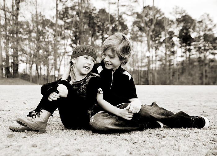 4175882285 1664c2e4d2 o Sibling love   BerryTree Photography : Canton, GA Child Photographer
