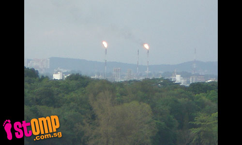  Johor refineries spew smoke day and night over Punggol