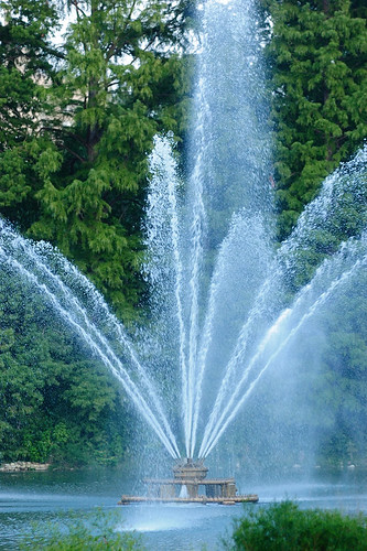 Fountain, in Forest Park, Saint Louis, Missouri, USA