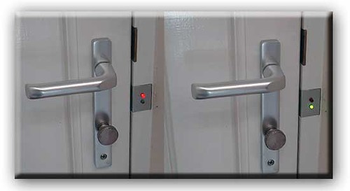 LED Door Lock Status Indicator Hack
