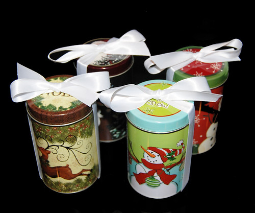 Holiday Gift Tins filled with Chocolate Dipped Oreos