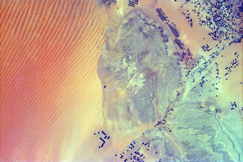 Deserto Rub' al-Khali (copyright NASA-JPL-UCSD-JSC)