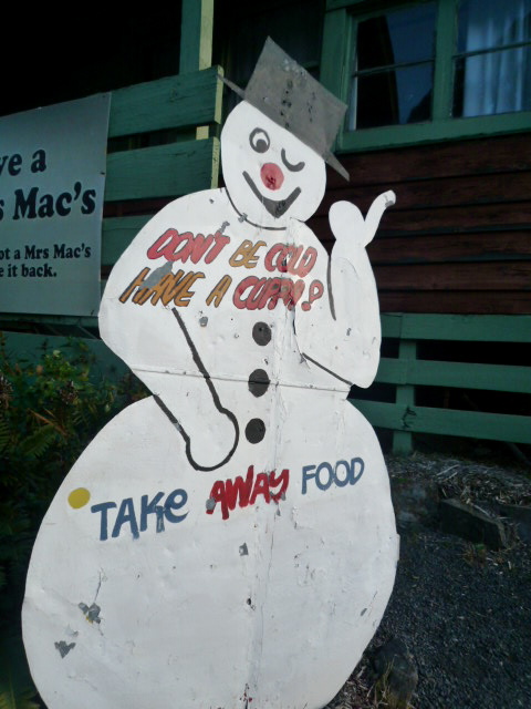 Tanjil Bren snowman