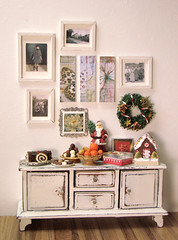 Christmas in Miniature - Shabby Chic Setting