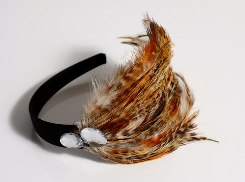 Target Queen Jewelry LONG BROWN AND GOLD FEATHERS