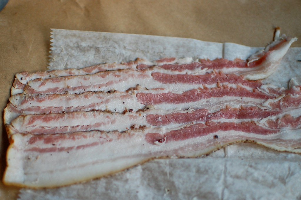 Applewood smoked bacon-2