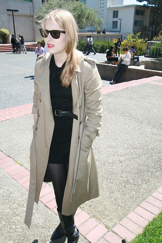 Foghorn style guru Chloe Schildhause spotted 21-year-old politics major Avery Hayes in Harney Plaza looking stylish between classes. Inspired by her friends and her time in France, Hayes rocked a classic yet modern ensemble. Clockwise from far left: a long trench coat over a simple black dress makes for an effortlessly chic outfit.