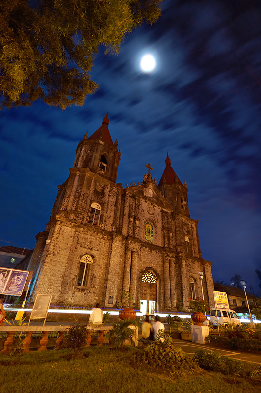Molo Church at Night
