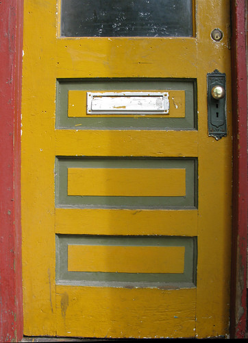 yellow_door