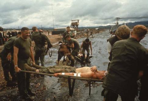 wounded_viet_soldiers1241048370