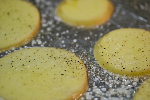 sliced yellow-fleshed potatoes