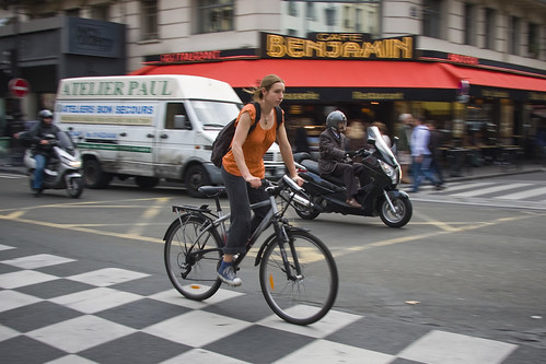 Paris Cycle Chic - Orange