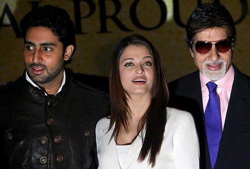 Photo of the three Bachchans