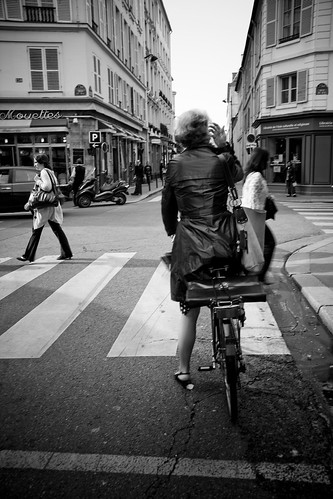 Paris Cycle Chic - Grace