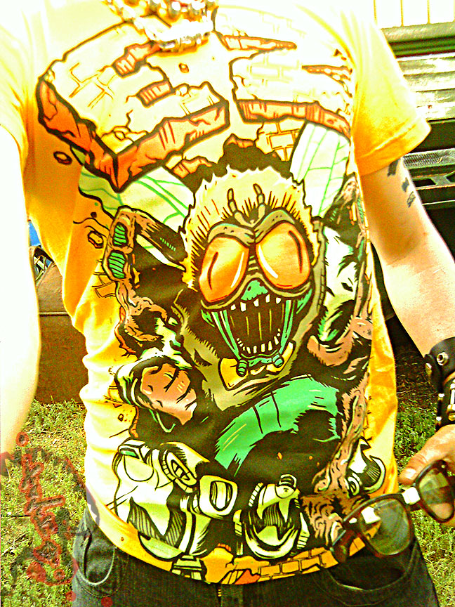 "Electric Zombie" limted edition - Bug Eyes Gold Tee { BAXTER STOCKMAN } //  B (( 2009 )) 